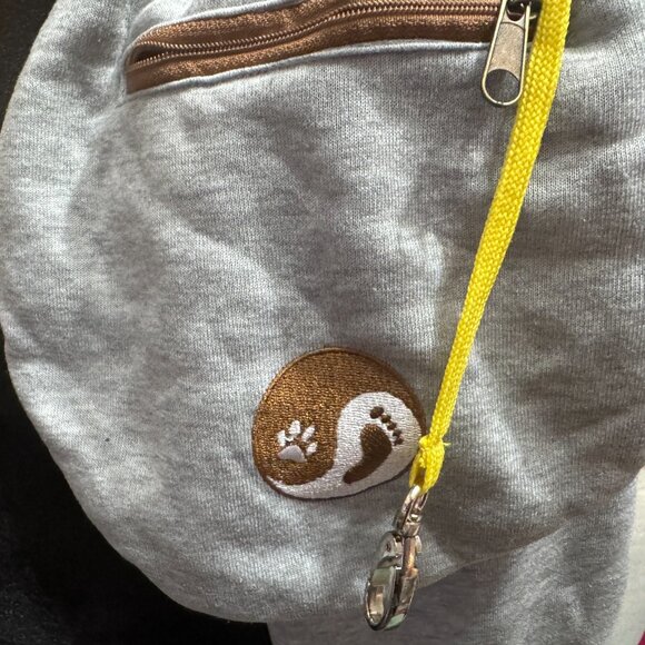 TIMETUU Pet Gear: Reversible Cross-Body Pet Sling Pet Carrier, Grey/Blue Stripe - Picture 7 of 16